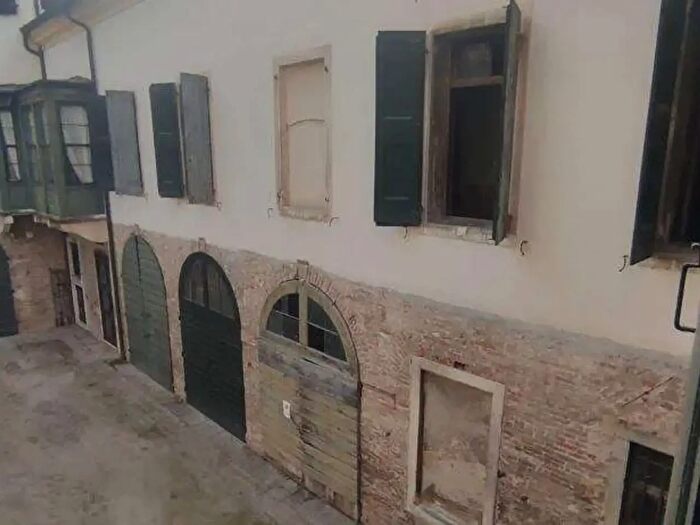 Casa con 9 locali in vendita in Via San Gregorio Barbarigo, Padova