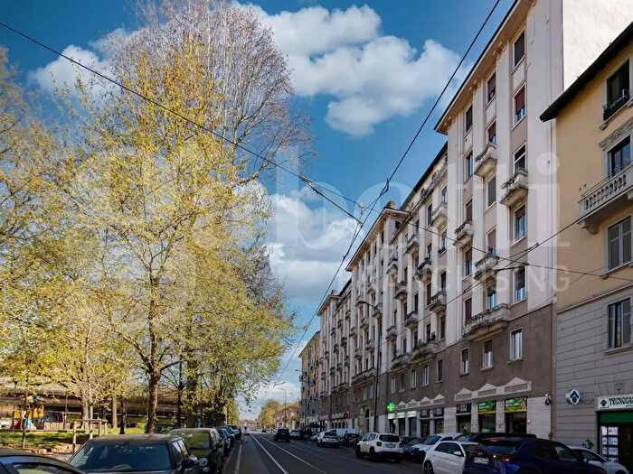 Appartamento bilocale in vendita in Piazza Prealpi, Milano