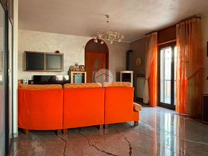 Casa con 10 locali in vendita in Via Arte del Vetro, Manfredonia