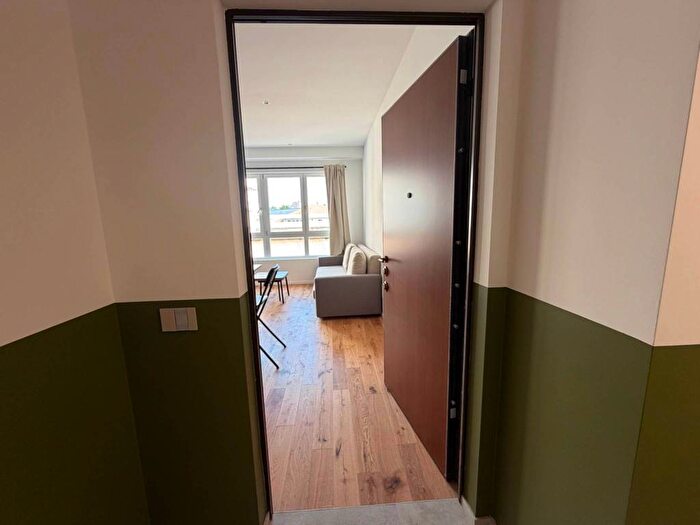 Appartamento bilocale in affitto in Via Valbrona, Greco Segnano, Milano