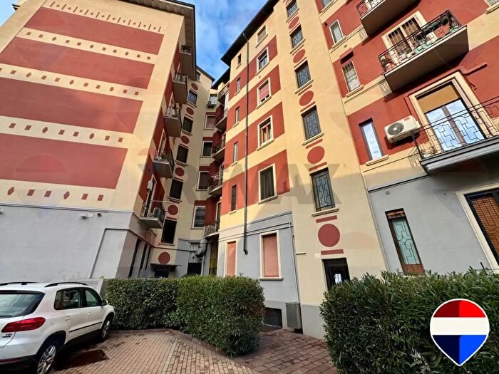 Appartamento trilocale in vendita in Via Spagnoletto, Milano