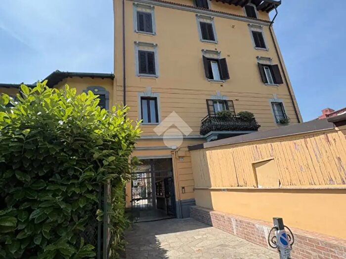 Appartamento bilocale in vendita in Via Gallarate, Milano