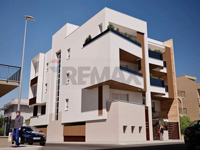 Appartamento trilocale in vendita in Via Ammiraglio Vacca, Bitonto