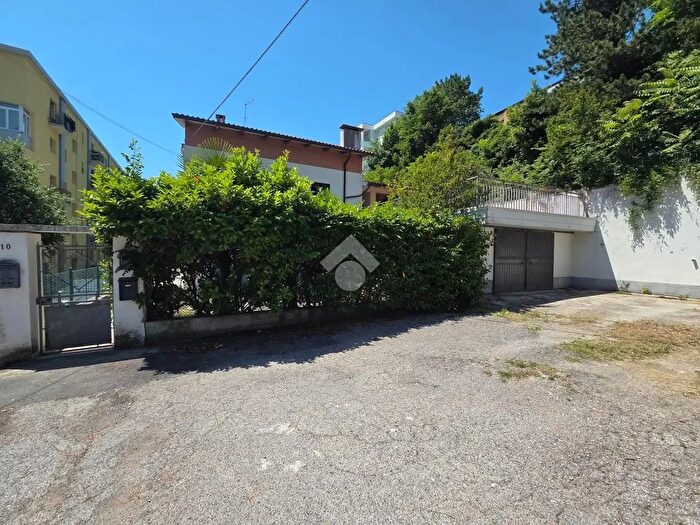 Appartamento quadrilocale in vendita in Via Mocenigo, Muggia