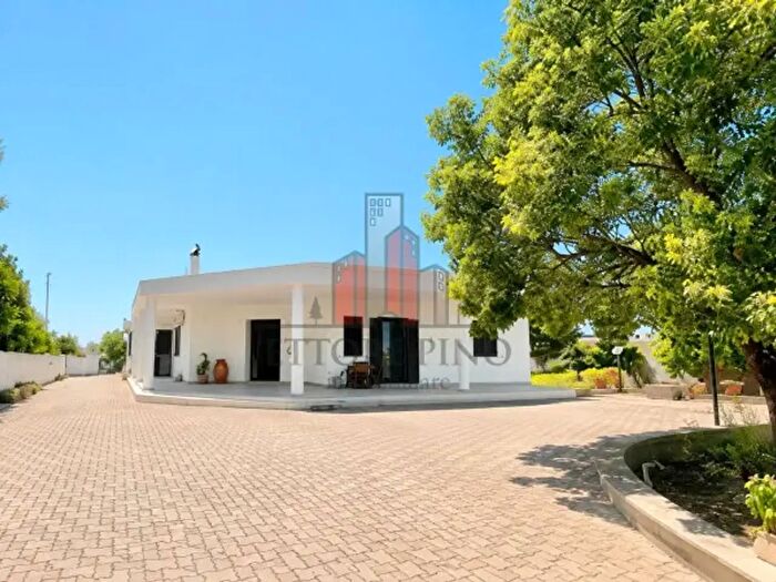 Casa quadrilocale in vendita in Melissano