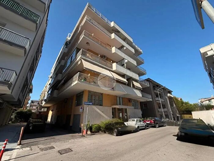 Appartamento bilocale in vendita in Via Garigliano, Montesilvano
