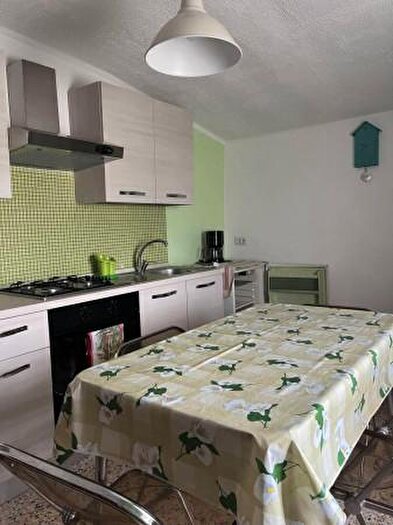 Appartamento quadrilocale in vendita in Vicolo dellArco, Grotte Di Castro