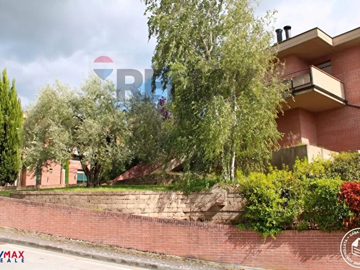 Appartamento con 5 locali in vendita in Via Benedetto Croce, Castelfiorentino