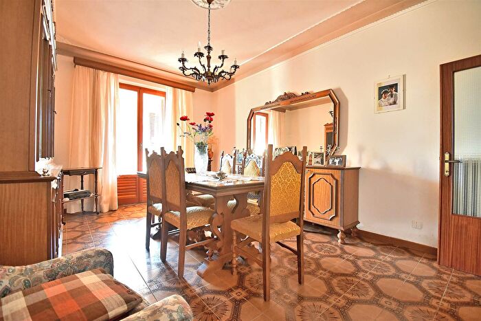 Appartamento con 7 locali in vendita in Strada di Scarna, Colle Di Val DElsa