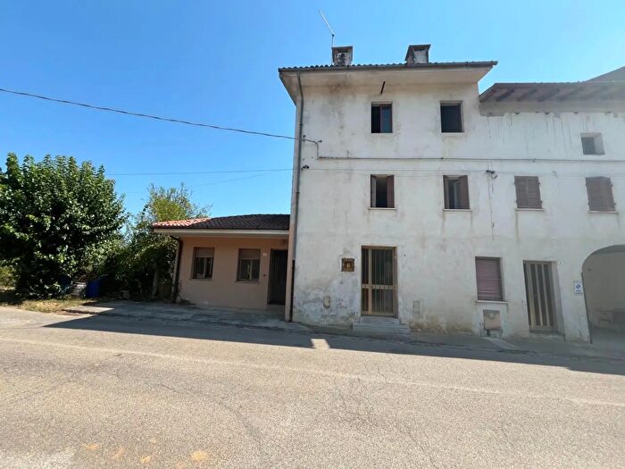 Casa con 5 locali in vendita in Via Isonzo, Basiliano