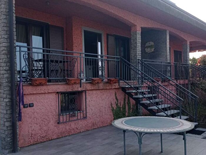 Casa quadrilocale in affitto in Villaggio Giardino, Villaggi, Castelletto Sopra Ticino