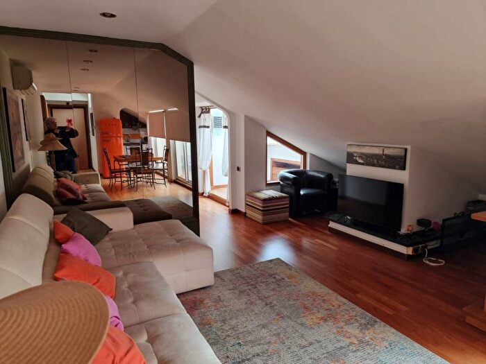 Appartamento bilocale in affitto in Via Aristofane, Axa, Roma