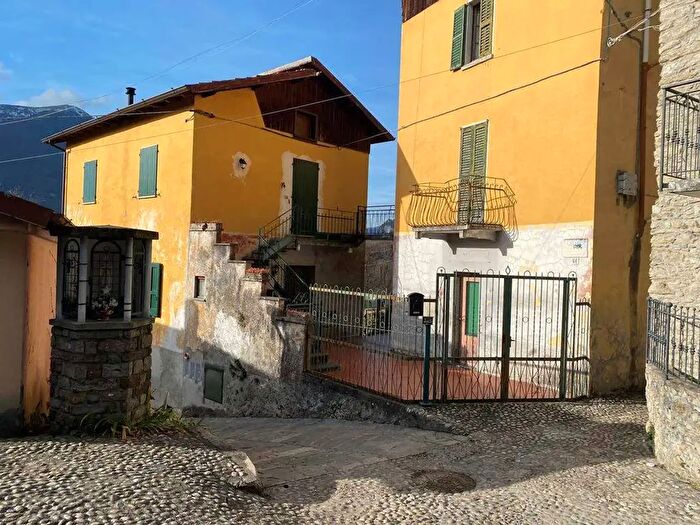 Appartamento bilocale in vendita in Barna, Plesio