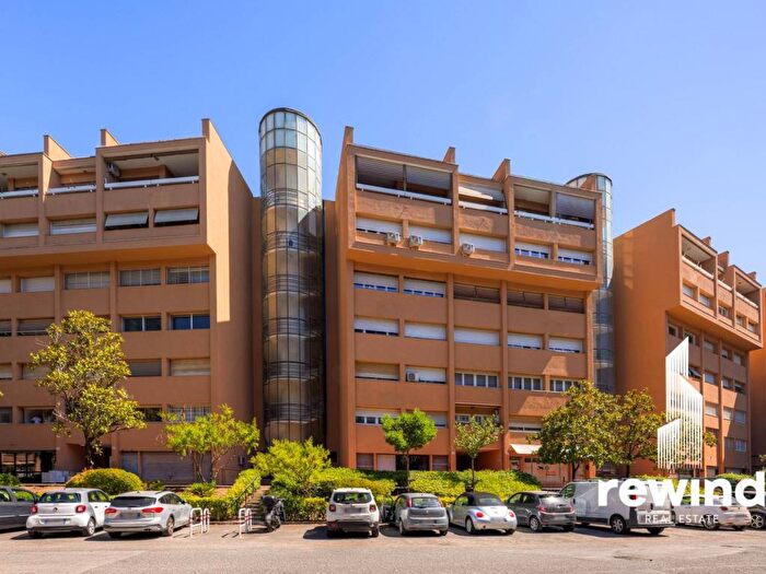 Appartamento con 5 locali in vendita in Via Elio Lampridio Cerva, Fonte Meravigliosa, Roma
