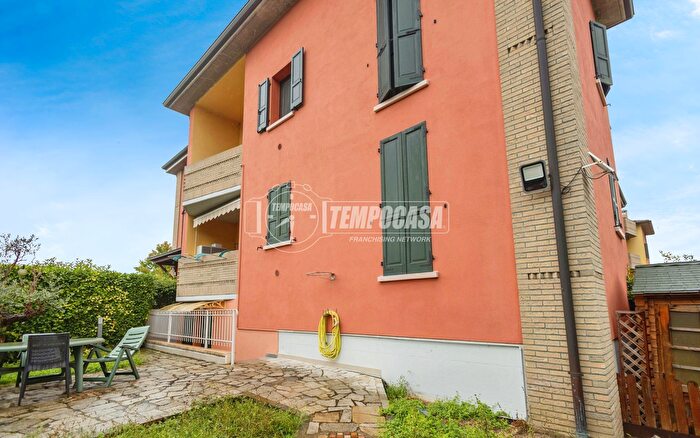 Appartamento trilocale in vendita in Via Fornace Baistrocchi a, SantIlario DEnza