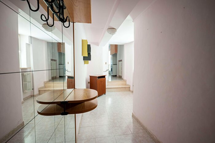 Appartamento trilocale in vendita in Via Garibaldi, Jesi