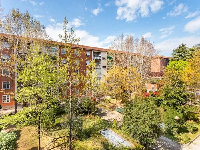 Appartamento quadrilocale in vendita in Via Chiari, Milano
