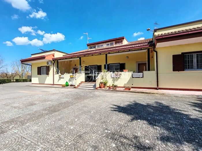 Casa con 5 locali in vendita in Via Federico II di Svevia, Gioia Del Colle
