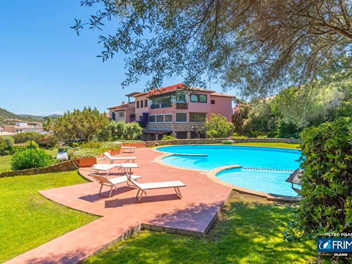 Appartamento quadrilocale in vendita in Via della Marina, Olbia