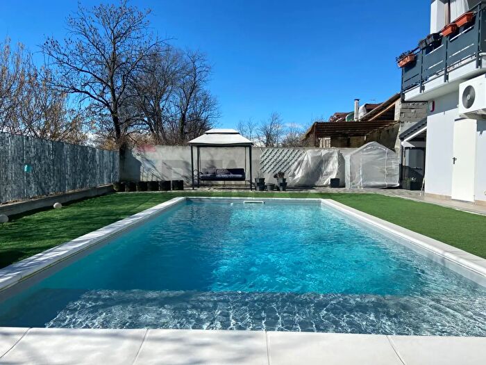 Casa con 5 locali in affitto in Località Tedeschi, Leini