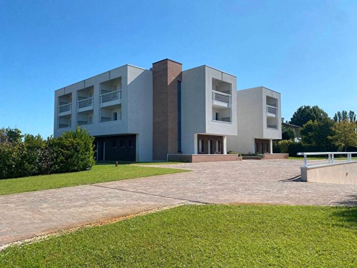 Appartamento monolocale in affitto in Via Ugo Lenzi, Centro, Budrio