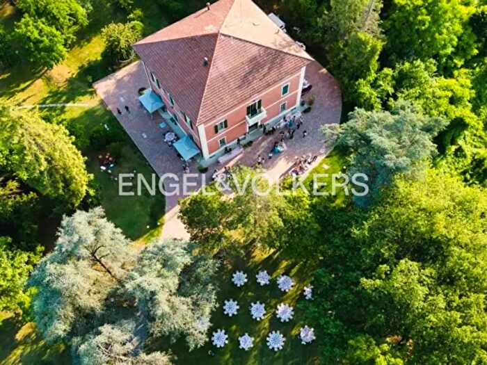 Casa con 6 locali in vendita in Via San Savino, Valsamoggia