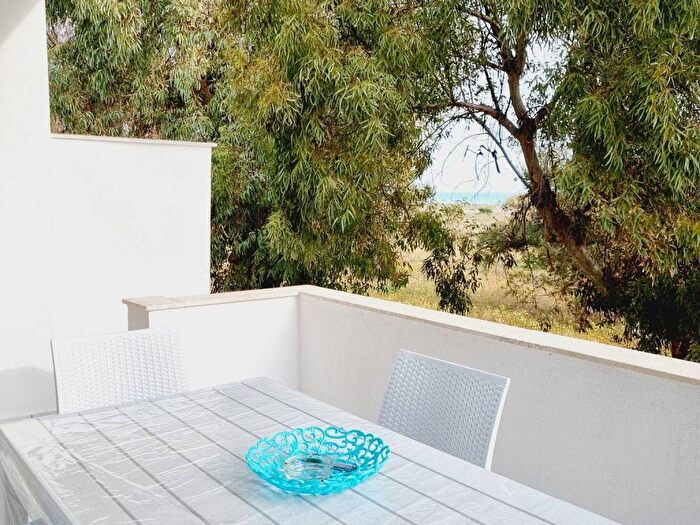 Appartamento trilocale in affitto in Viale dei Dauni, Torre San Giovanni, Ugento