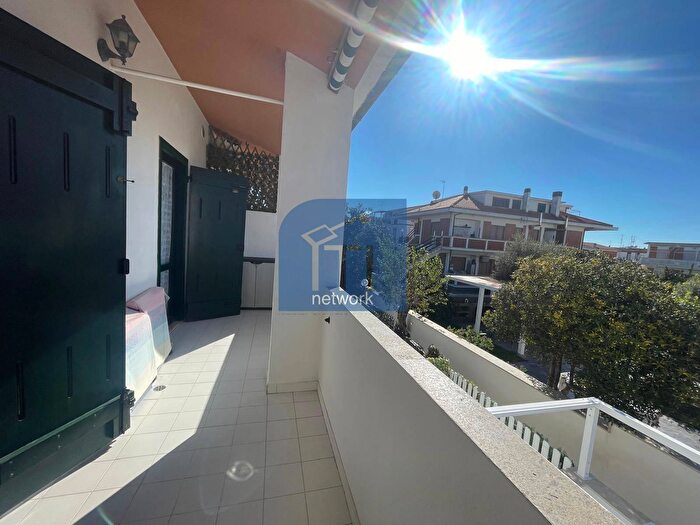 Appartamento trilocale in vendita in Via delle Stelle Marine, Ardea