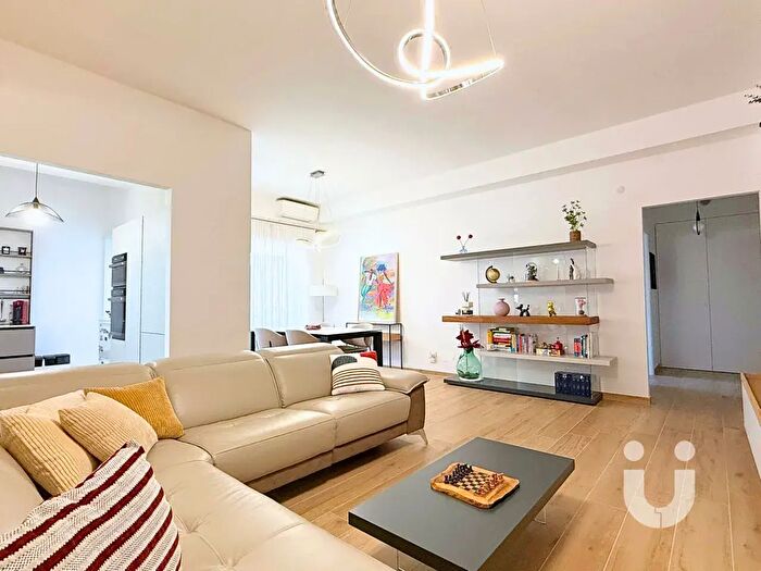 Appartamento trilocale in vendita in Viale Leonardo da Vinci, Roma