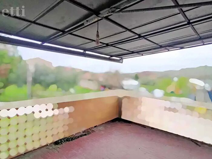 Casa con 8 locali in vendita in Corinaldo