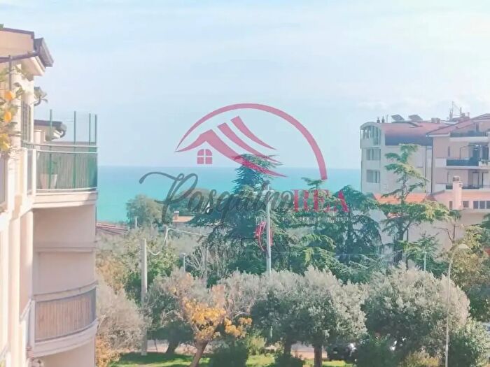 Appartamento trilocale in vendita in Vasto