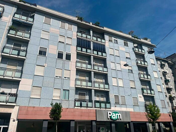 Appartamento bilocale in affitto in Via Padova, Cimiano, Milano