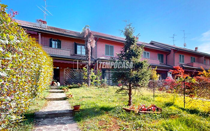 Casa quadrilocale in vendita in Via Don Gnocchi, Paullo