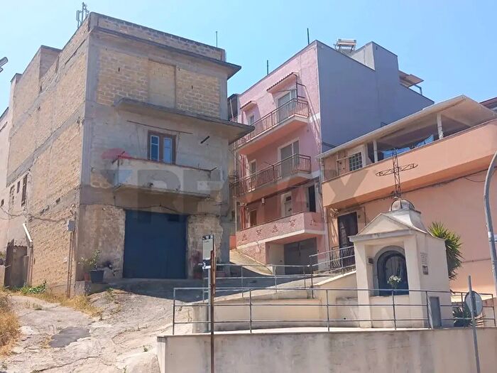 Casa con 8 locali in vendita in Via Felice Russo, Balestrate