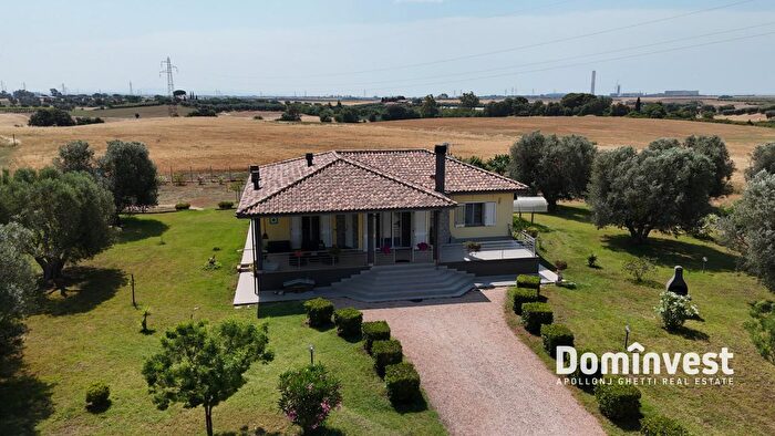 Casa con 6 locali in vendita in Strada Querciolare, Montalto Di Castro