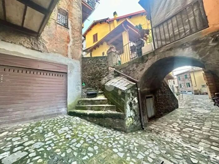 Appartamento quadrilocale in vendita in Via delle Scalette, Rocca Di Papa