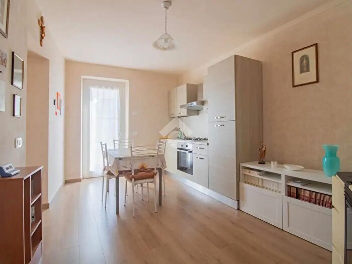 Casa trilocale in vendita in Via Bersenico Sotto, Bione