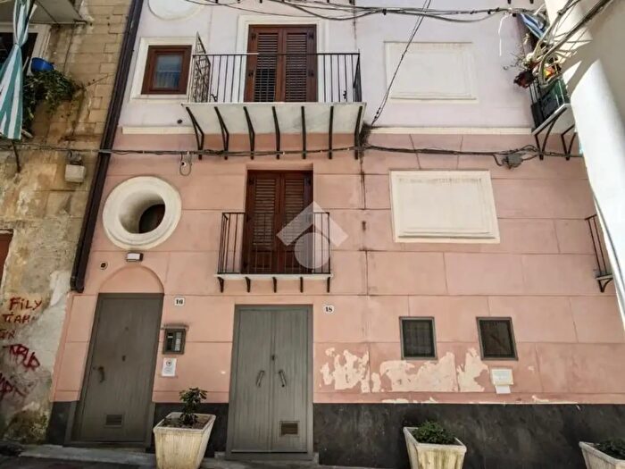Appartamento monolocale in vendita in Via della Rosa alla Gioiamia, Palermo