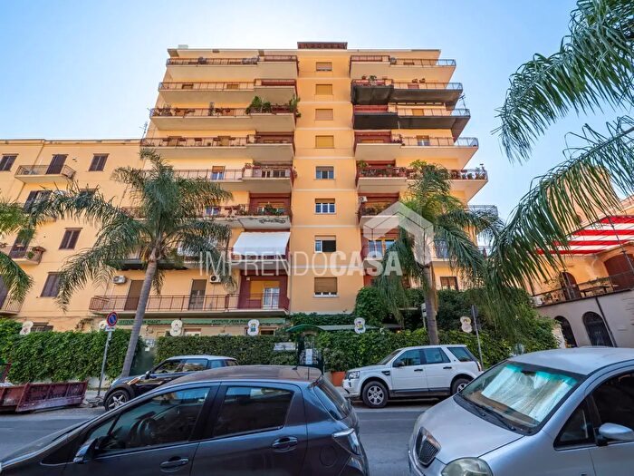Appartamento bilocale in affitto in Via Guglielmo Oberdan, Palermo
