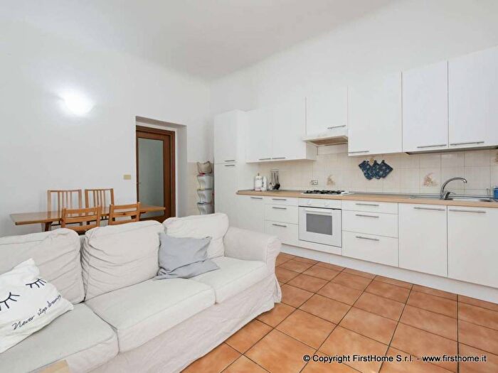 Appartamento trilocale in affitto in via SANNIO, Lodi Brenta, Milano