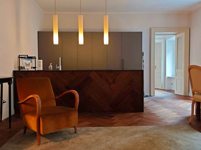 Appartamento trilocale in affitto in Piazza Solferino, Torino