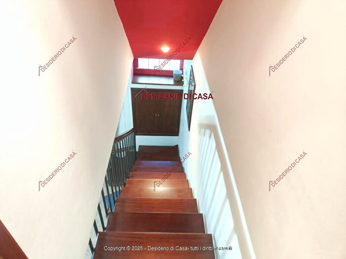 Casa trilocale in vendita in Piana Degli Albanesi