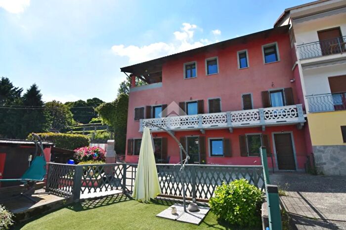 Casa con 6 locali in vendita in Via San Pietro Martire, Ivrea