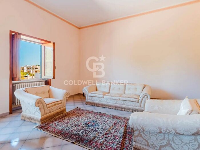 Casa con 6 locali in vendita in Via Carlo Cattaneo, PresicceAcquarica