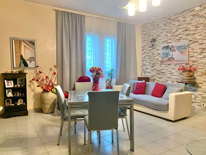 Appartamento con 6 locali in vendita in Guglionesi