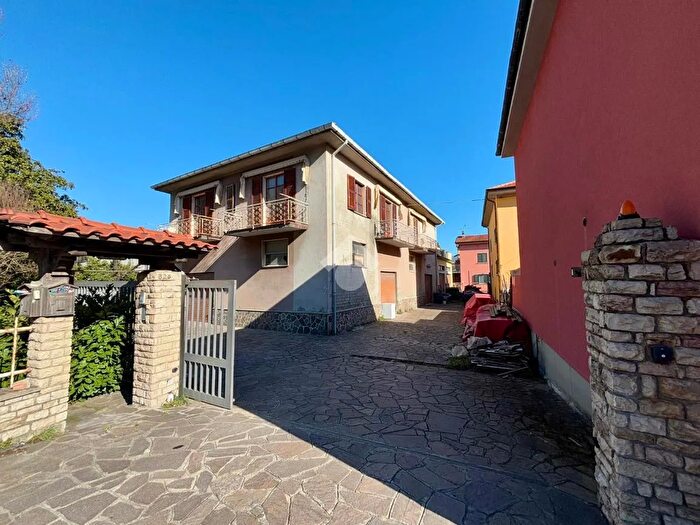 Appartamento quadrilocale in vendita in Via Aurelia Nord, Arcola