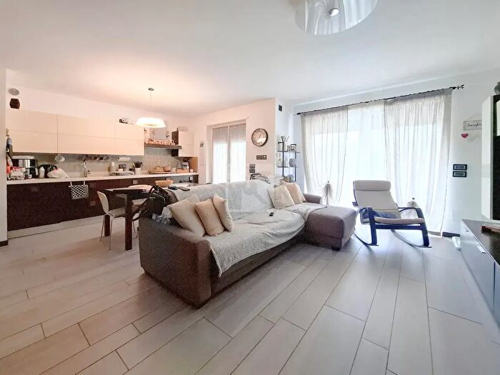 Appartamento quadrilocale in vendita in Via San Nazzaro, Riva Del Garda