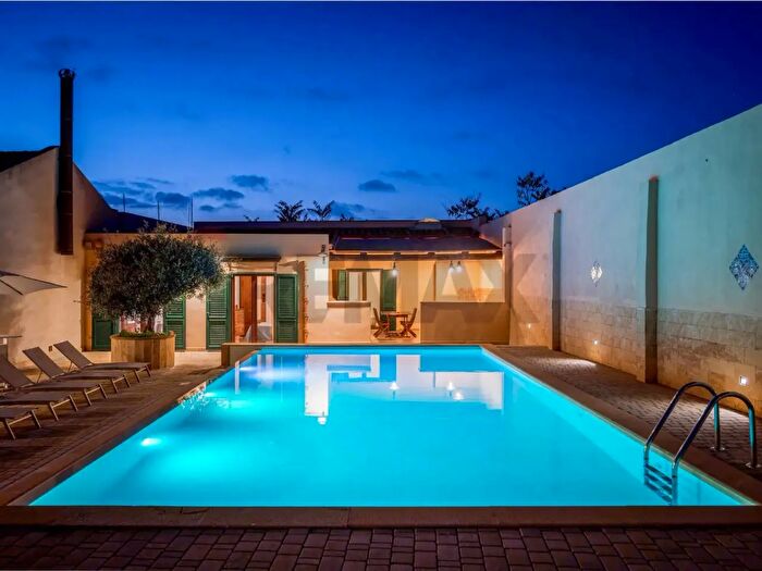 Casa con 18 locali in vendita in Contrada Ciavolotto, Marsala