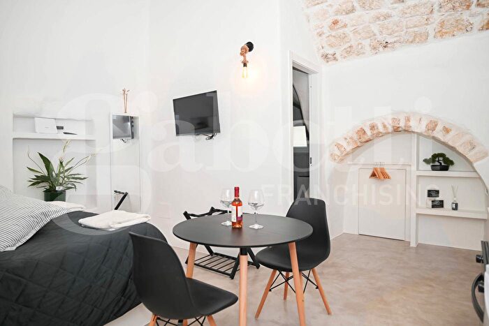 Casa monolocale in vendita in Via Piccinni, Ostuni