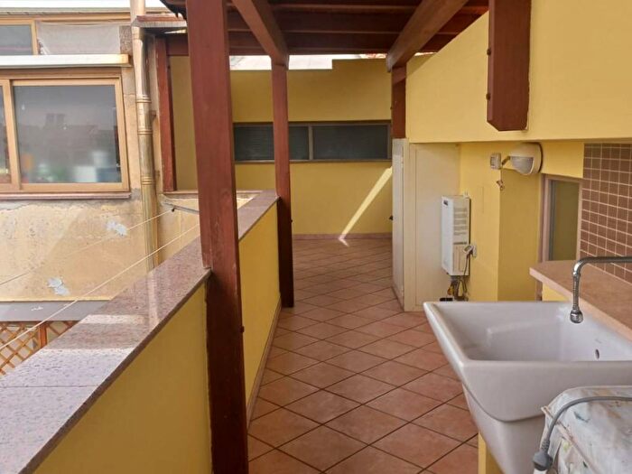 Appartamento trilocale in affitto in Via Giovanni Maria Angioj, Quartu, Quartu Sant'Elena